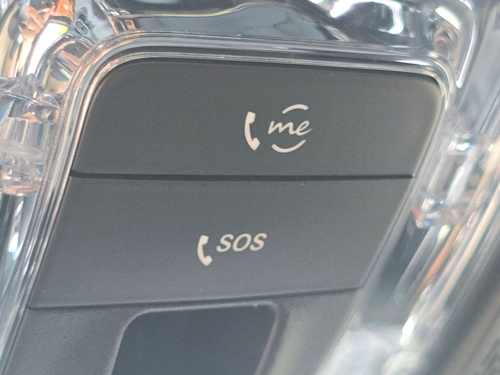 Used 2022 Black Mercedes-Benz GLA 250 image 8