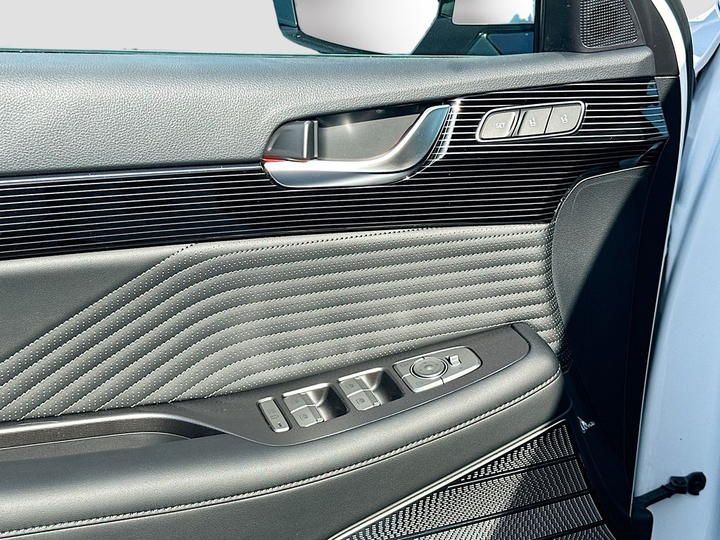 Thumbnail: 2025 Hyundai Palisade - 19