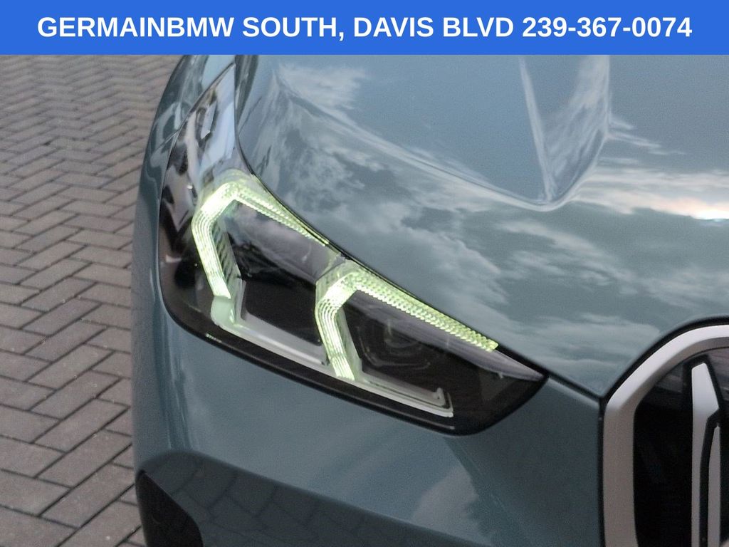 Certified Used 2024 Green BMW xDrive28i image 11