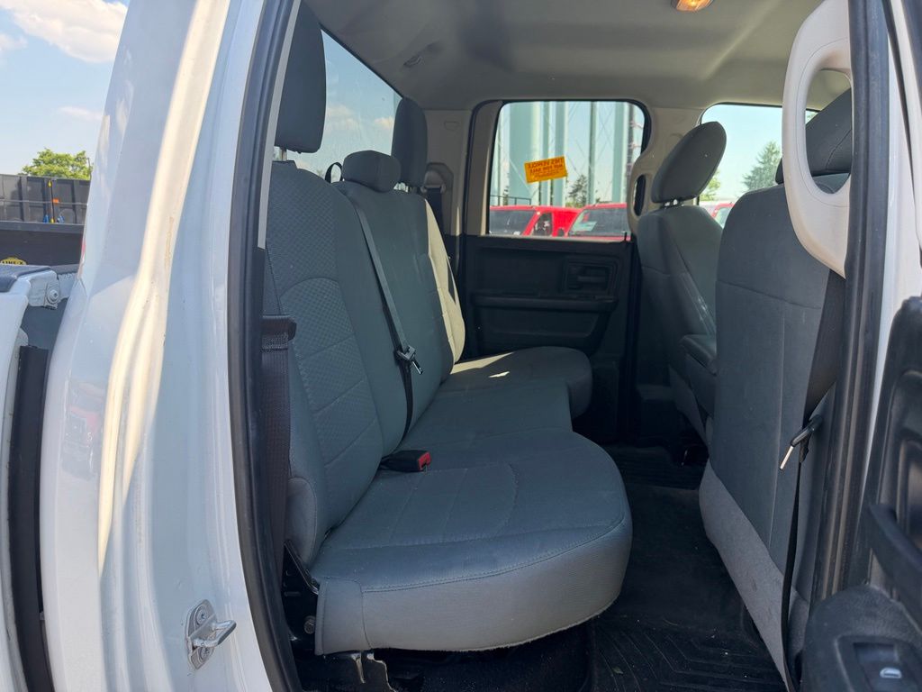2018 Ram 1500 Express Quad Cab 4x4 6'4" Box