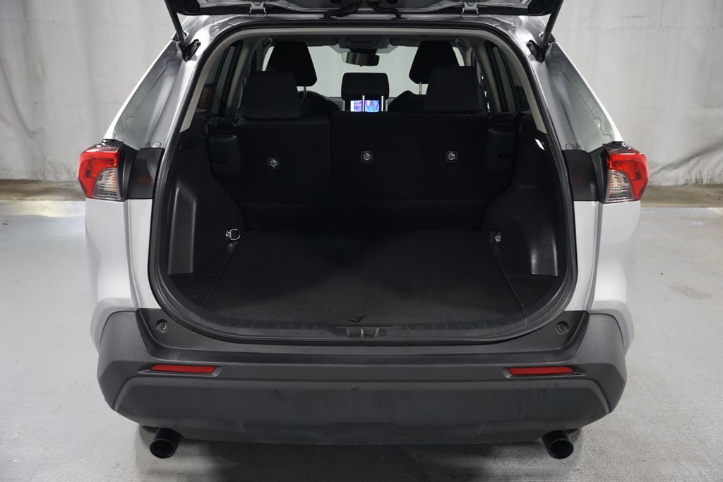 Thumbnail: 2024 Toyota RAV4 - 32