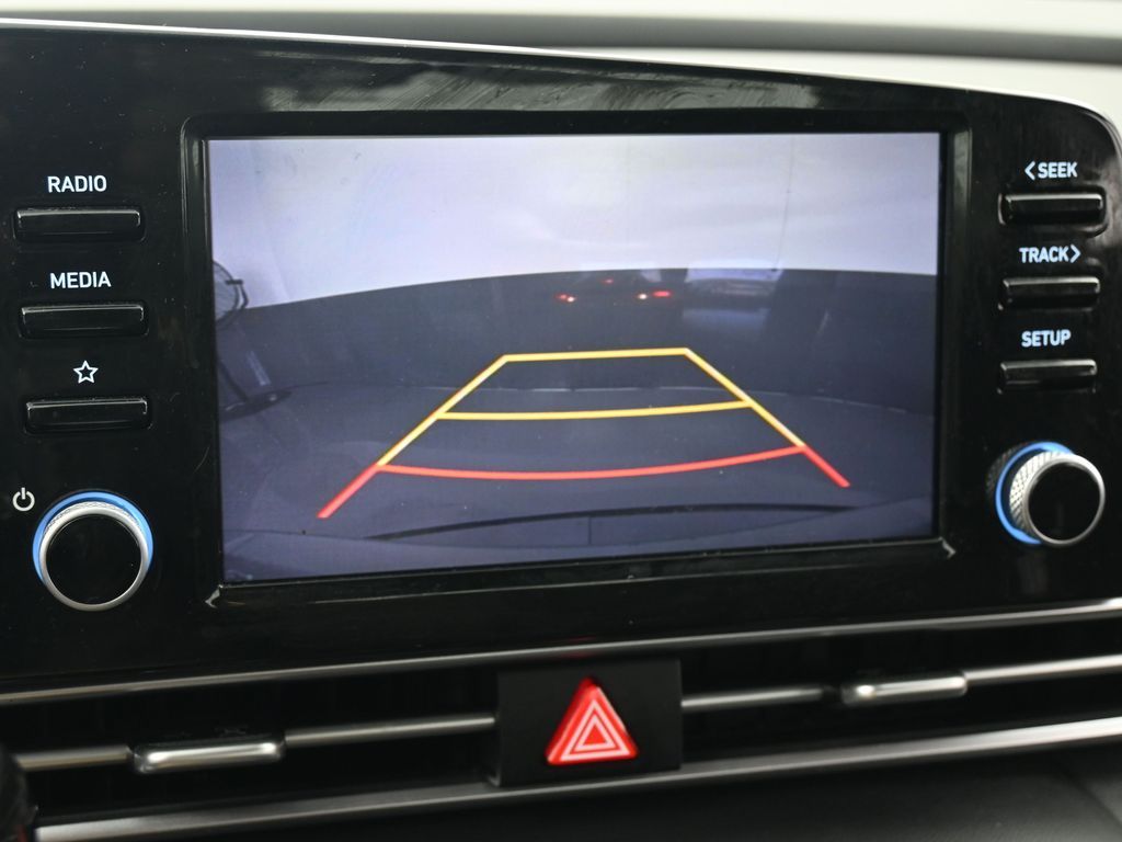 Used 2022 Electric Shadow Hyundai SEL image 18