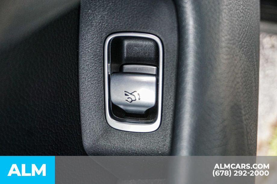 Used 2024 Black Mercedes-Benz 450 image 51