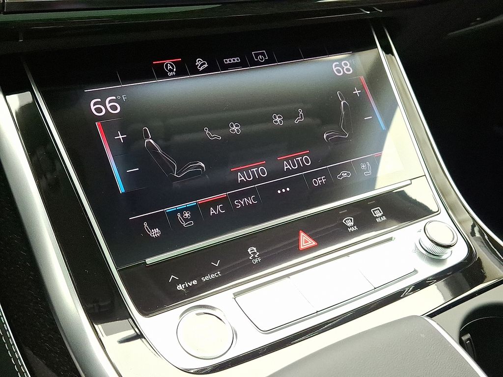 Thumbnail: 2025 Audi Q7 - 10