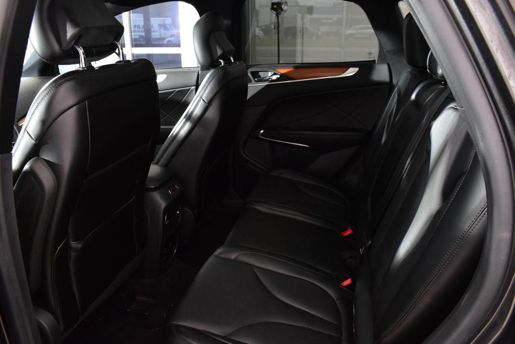 Thumbnail: 2019 Lincoln MKC - 27