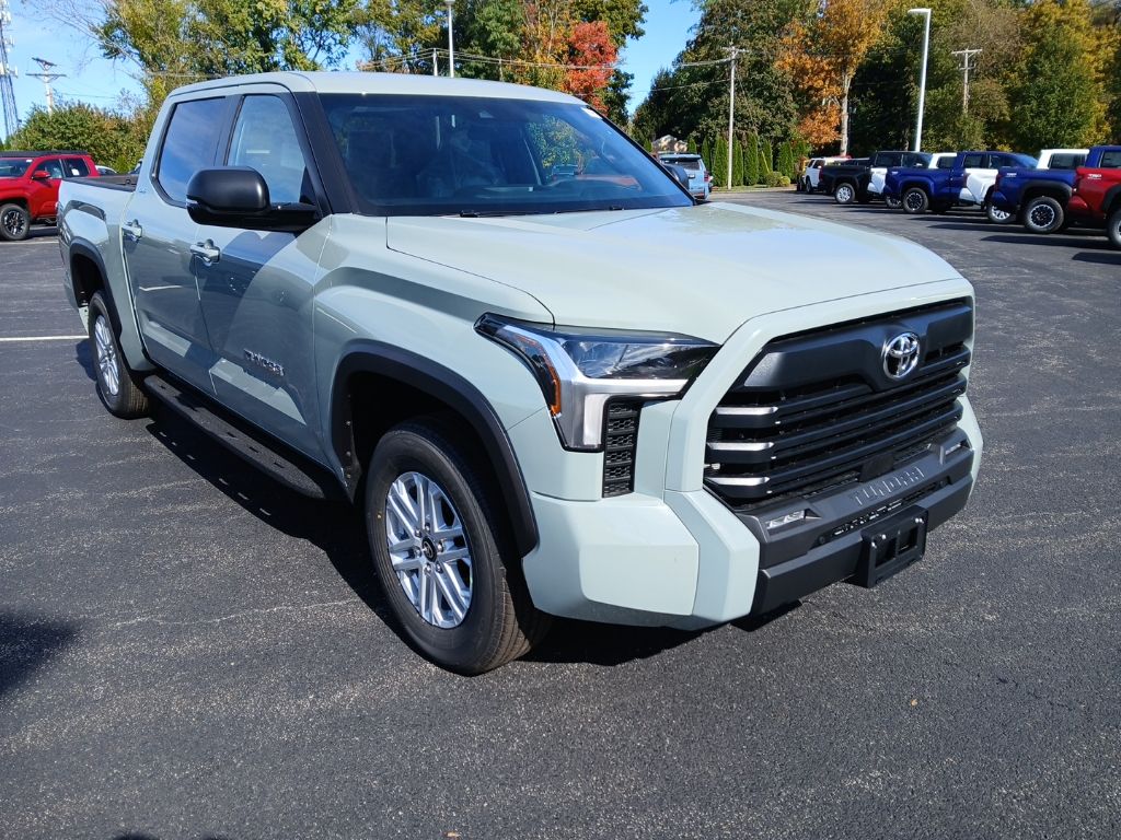 2026 Toyota Tundra SR5's photo