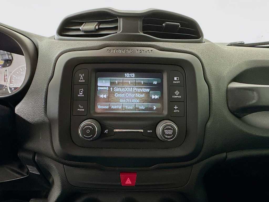 Thumbnail: 2016 Jeep Renegade - 14