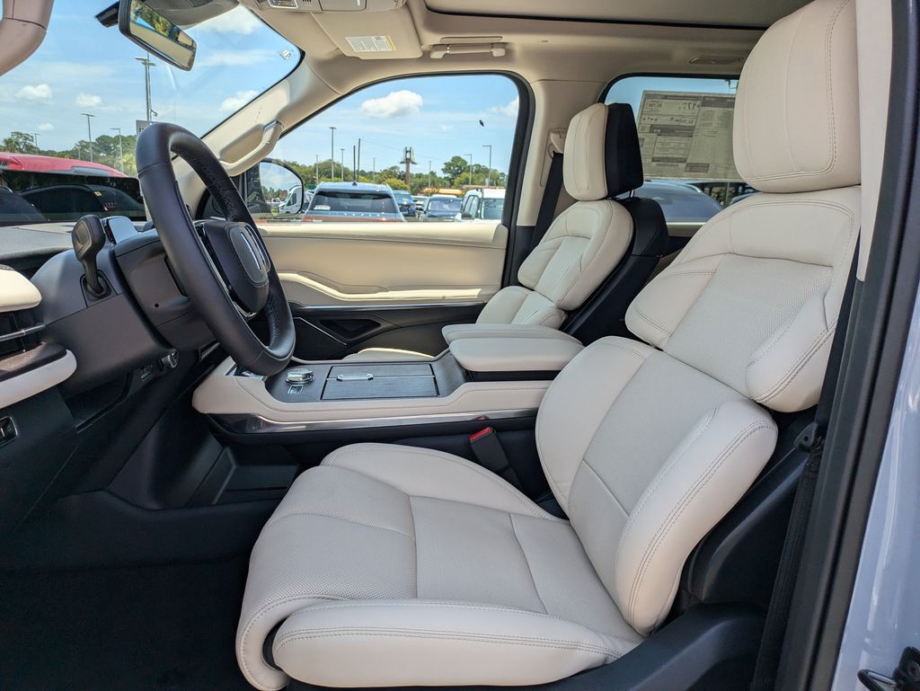 2027 Lincoln Navigator Reserve L