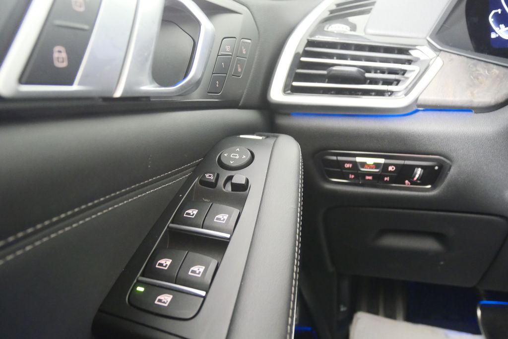 Thumbnail: 2022 BMW X5 - 17