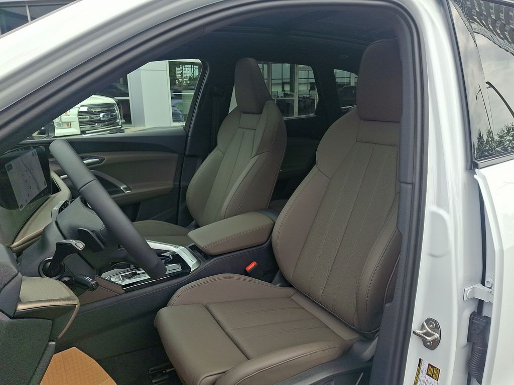 Thumbnail: 2026 Audi Q5 - 10