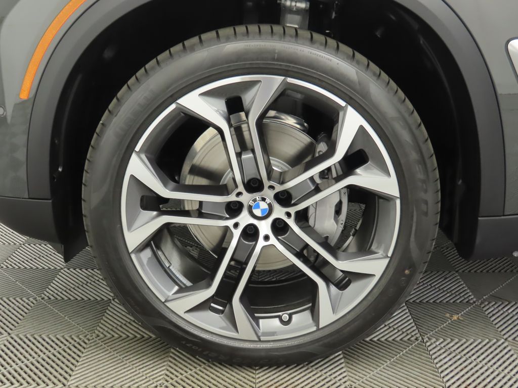 Thumbnail: 2026 BMW X5 - 31