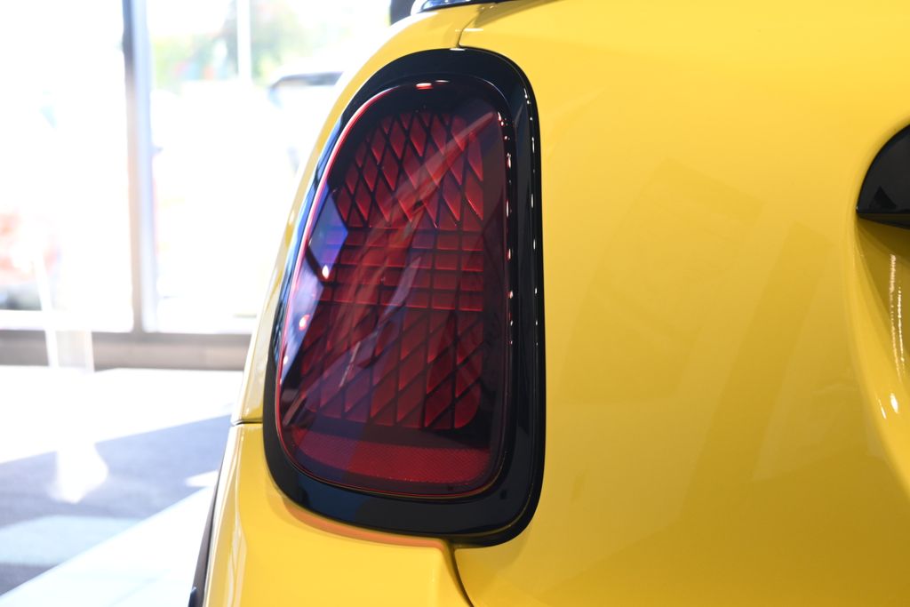 Thumbnail: 2026 MINI Cooper - 12