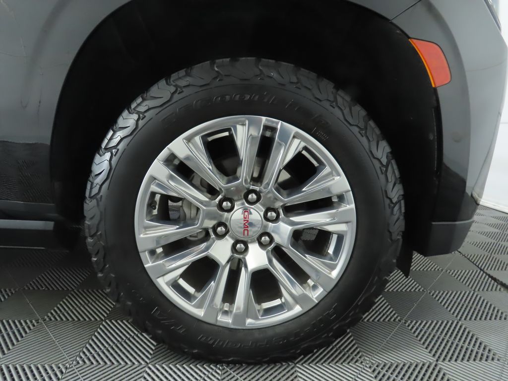 Thumbnail: 2023 GMC Yukon XL - 30