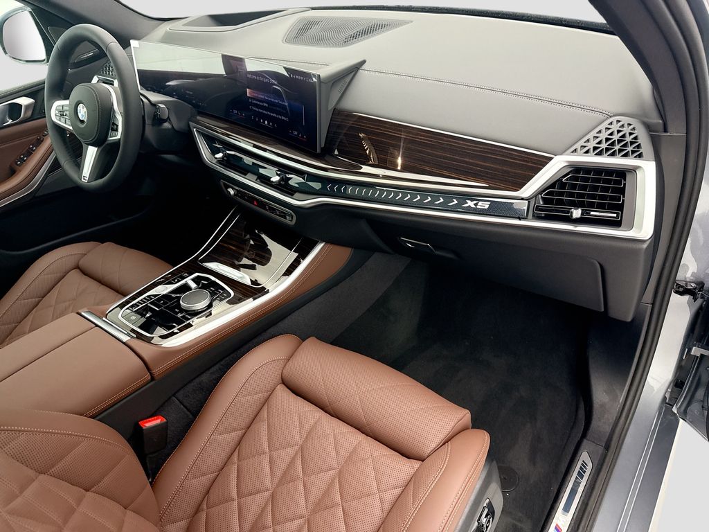 Thumbnail: 2026 BMW X5 - 17
