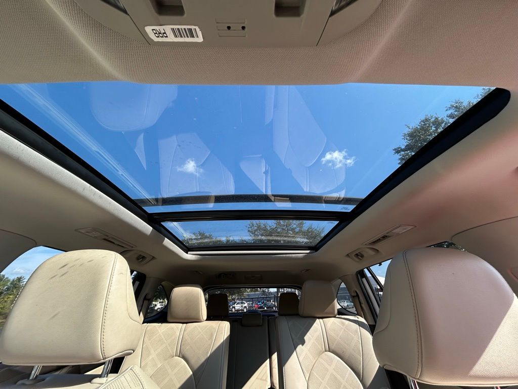 Thumbnail: 2021 Toyota Highlander - 32