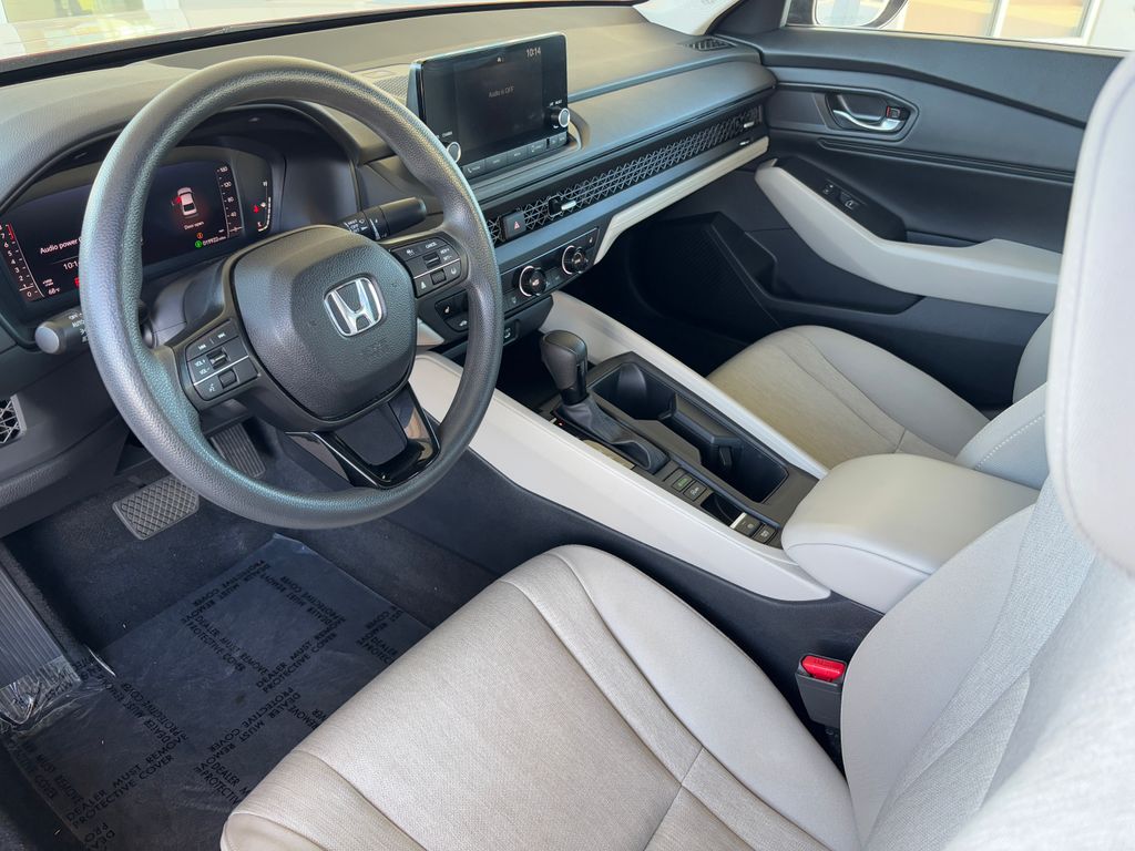 Thumbnail: 2023 Honda Accord - 9