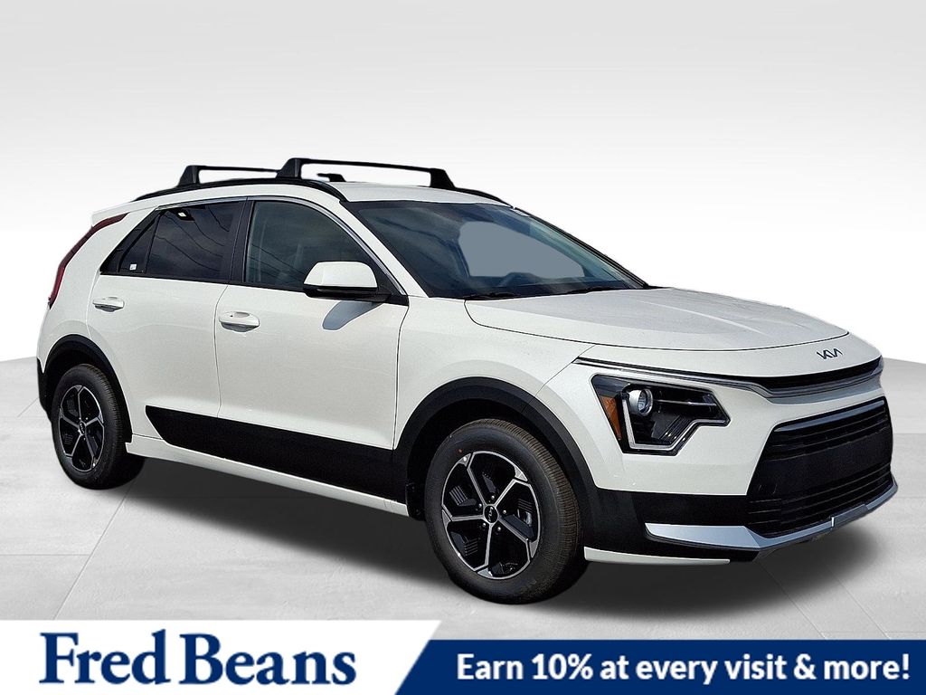 Snow White Pearl 2026 Kia Niro SUV / Crossover Front-Wheel Drive 6-Speed Dual Clutch