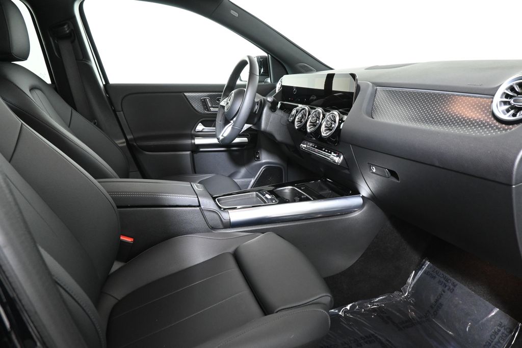 2025 Mercedes-Benz GLA 250 4MATIC 25