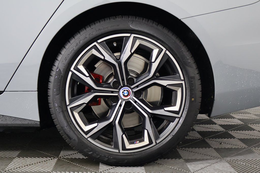 Thumbnail: 2023 BMW i4 - 16