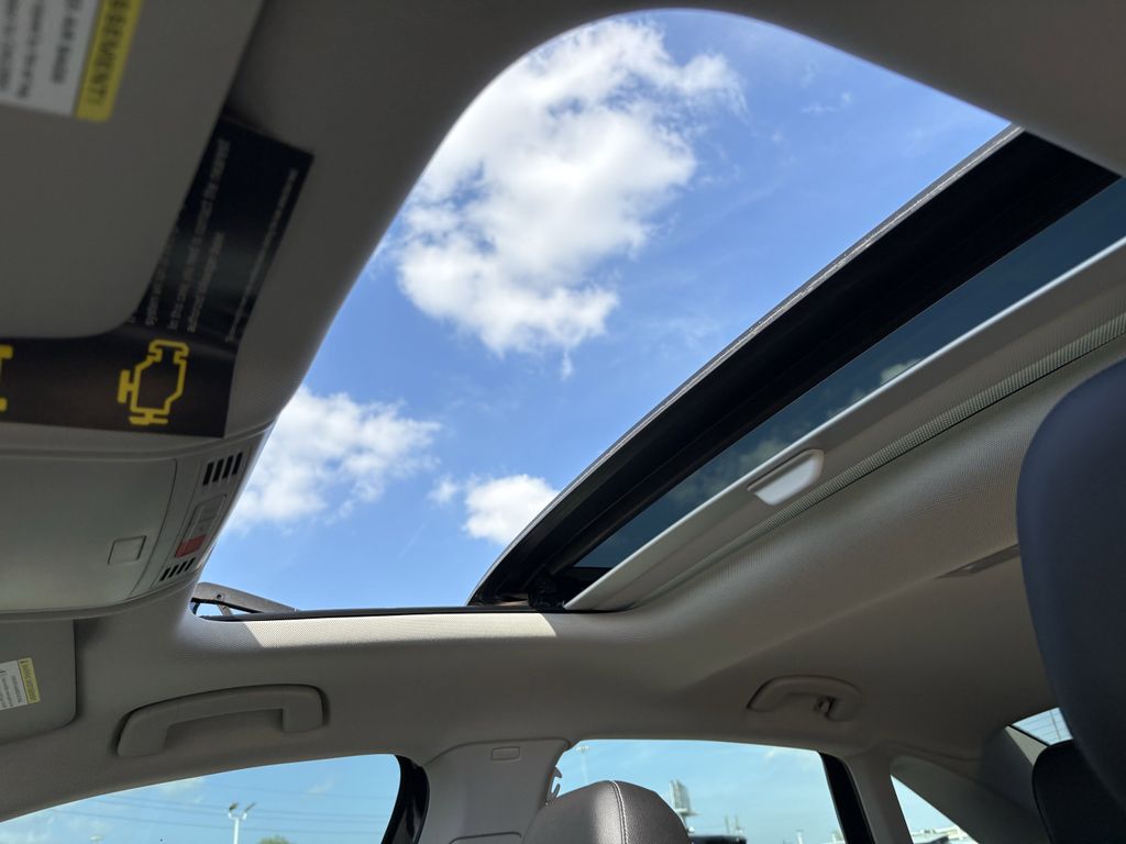 New 2026 Deep Black Volkswagen 1.5T SE image 20