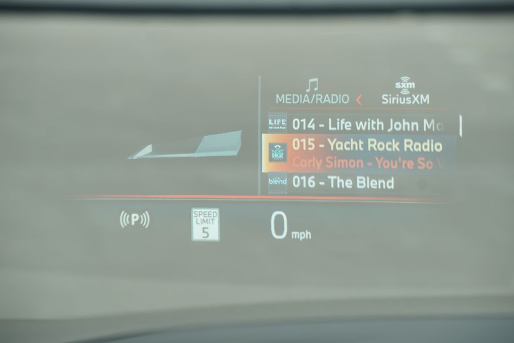 Thumbnail: 2025 BMW 7 Series - 8