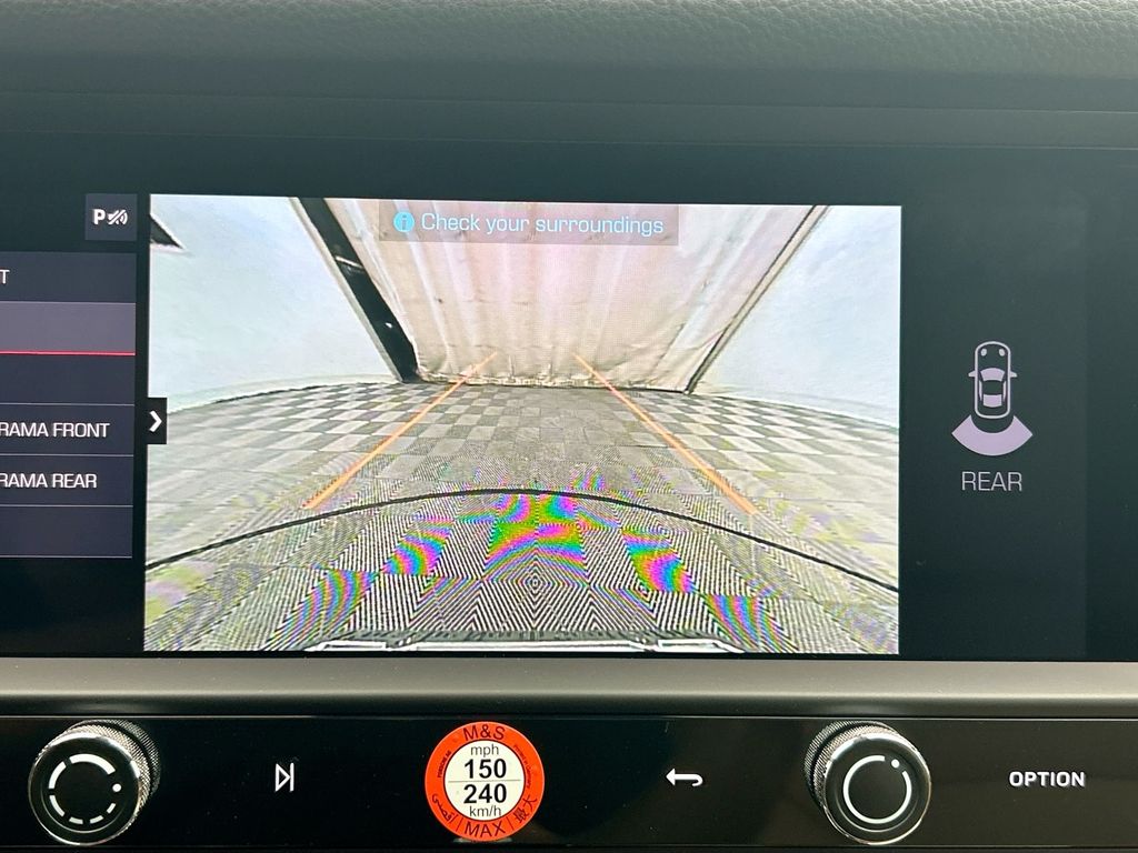 Thumbnail: 2026 Porsche Macan - 18