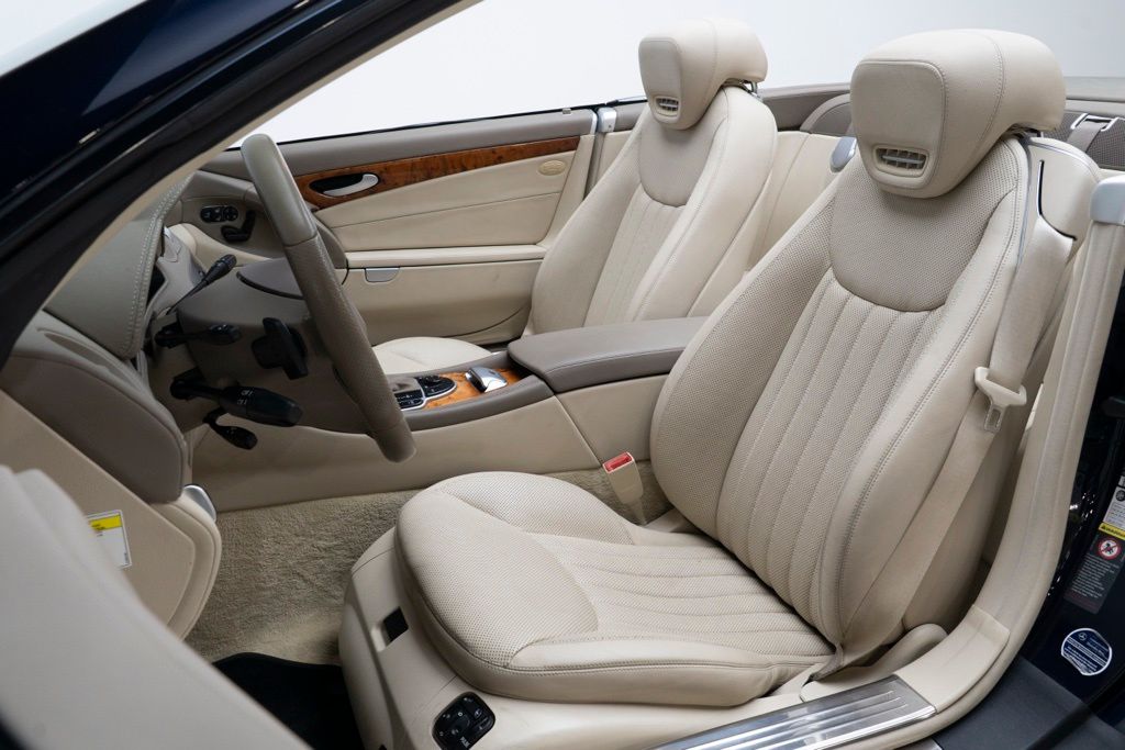 2009 Mercedes-Benz SL-Class - Thumbnail 6