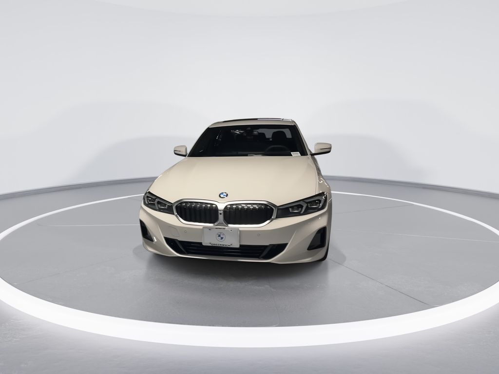 Thumbnail: 2025 BMW 3 Series - 3