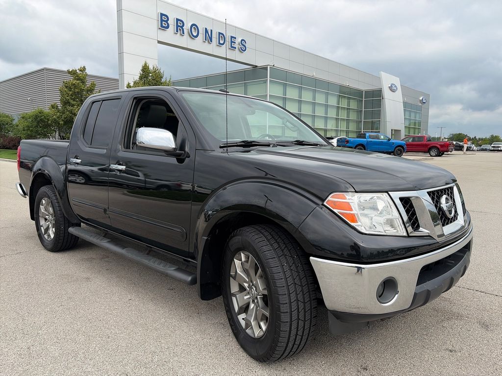 Gray (Magnetic Black) 2016 Nissan Frontier Pickup Truck Four-Wheel Drive 5-Speed Automatic Overdrive