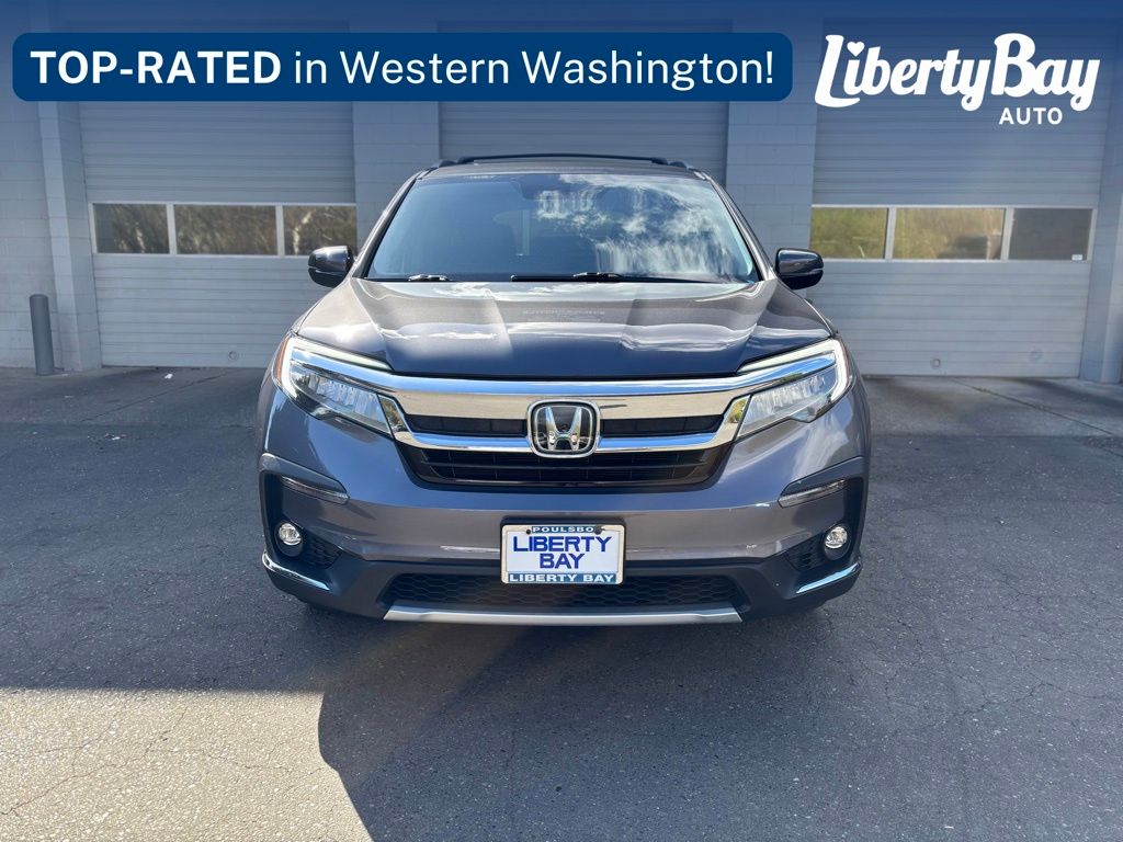 Gray 2022 Honda Pilot Touring AWD SUV / Crossover All-Wheel Drive 9-Speed Automatic