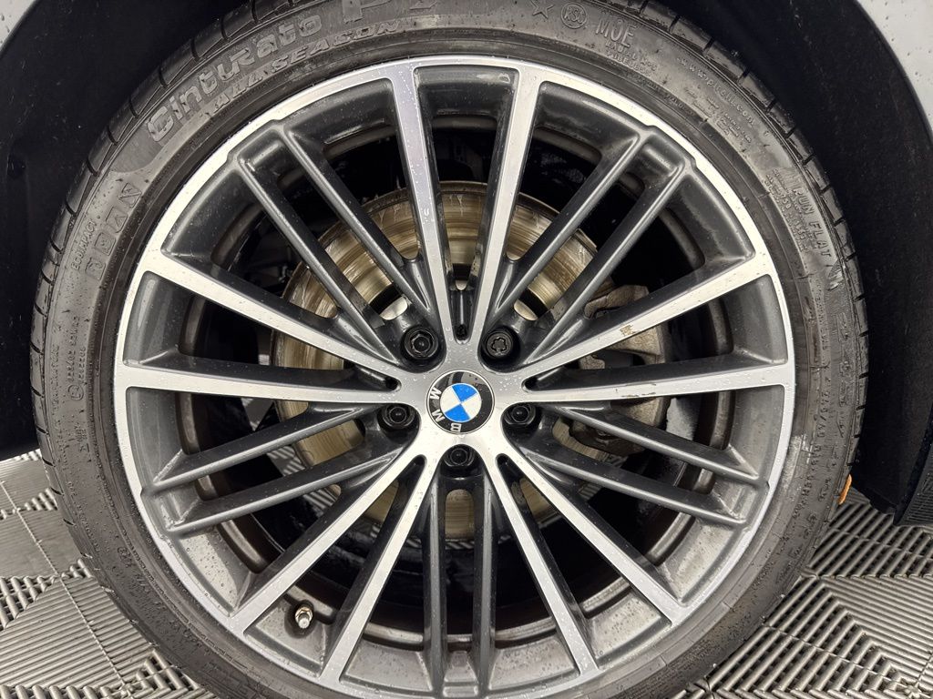 Thumbnail: 2023 BMW 5 Series - 12