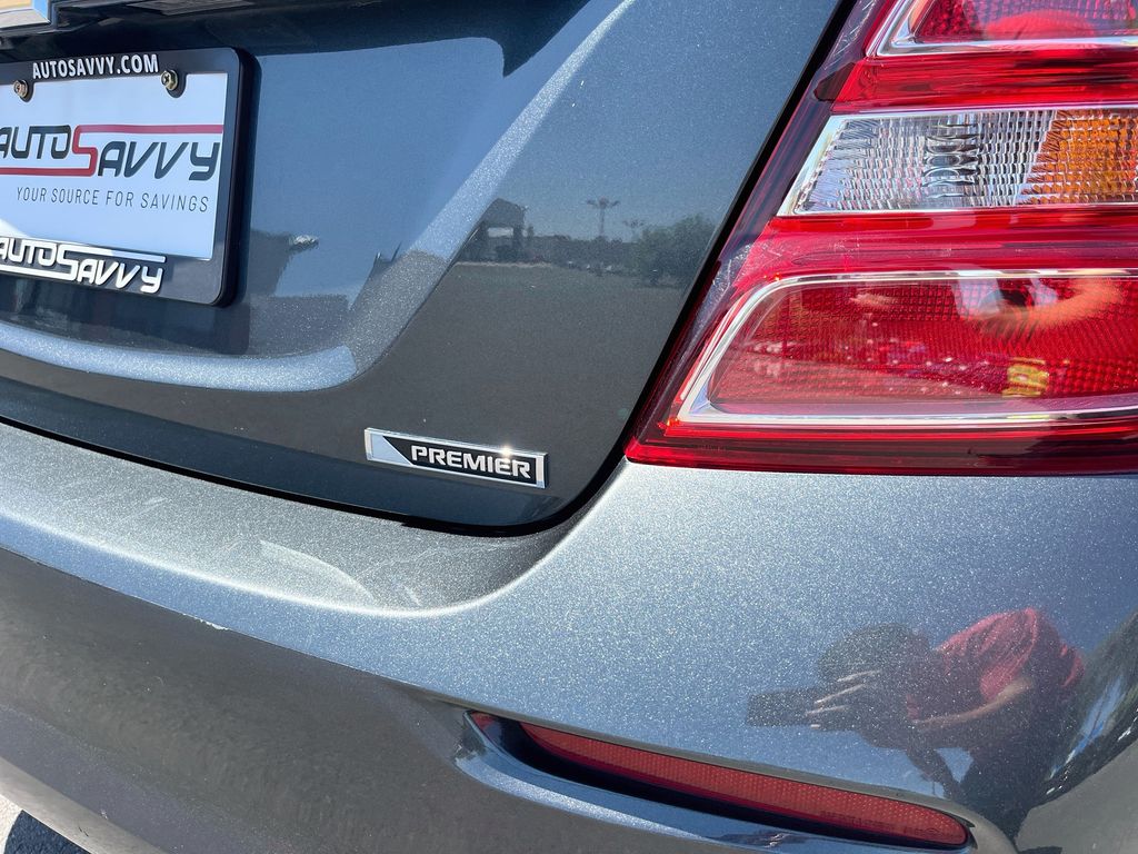 Used 2020 Gray Chevrolet Premier image 31