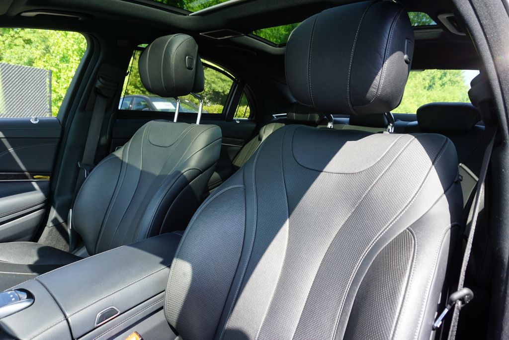 Thumbnail: 2017 Mercedes-Benz S-Class - 11