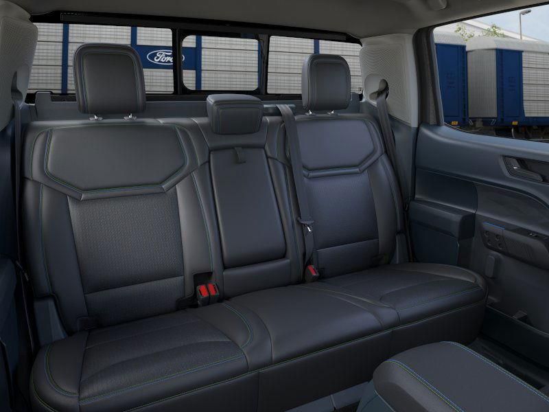 New 2026 Ford Maverick Lobo High 4D Crew Cab