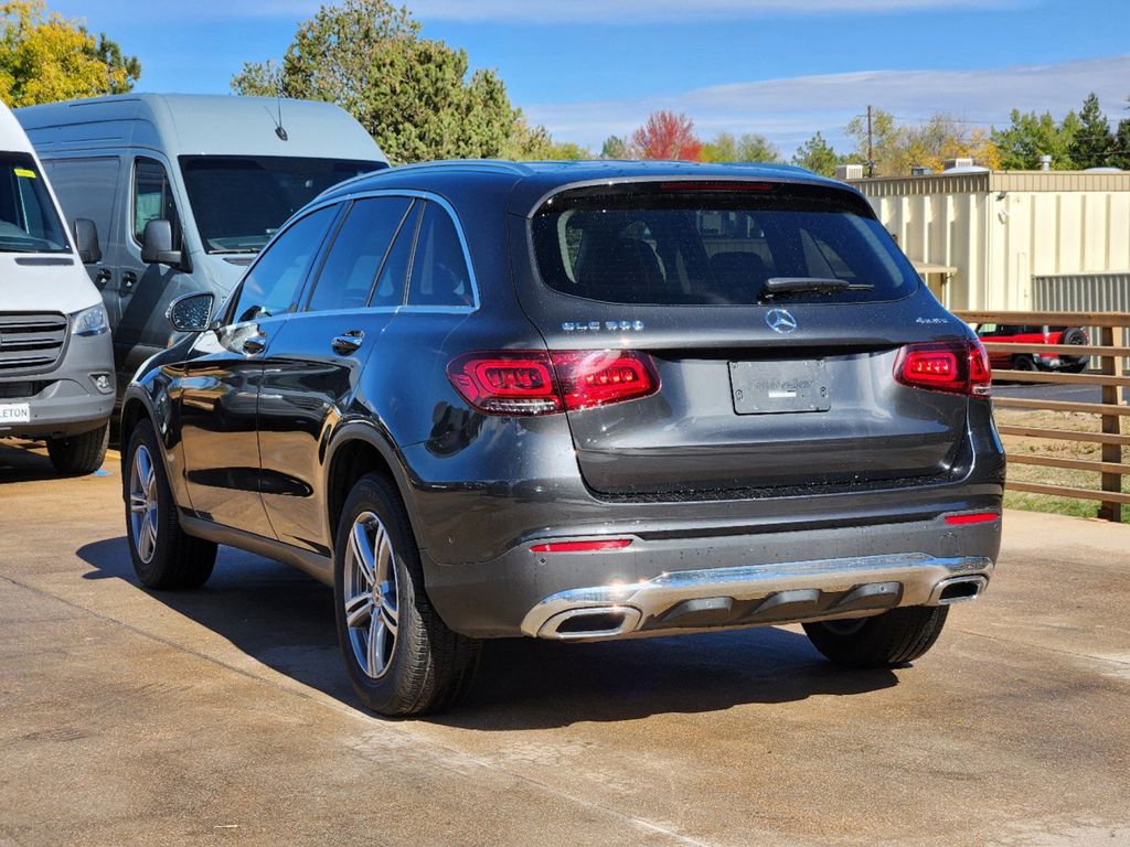 2021 Mercedes-Benz GLC GLC 300 7