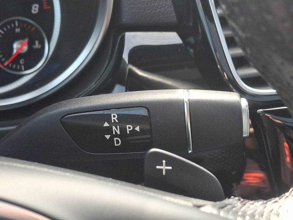 Thumbnail: 2017 Mercedes-Benz GLE - 17