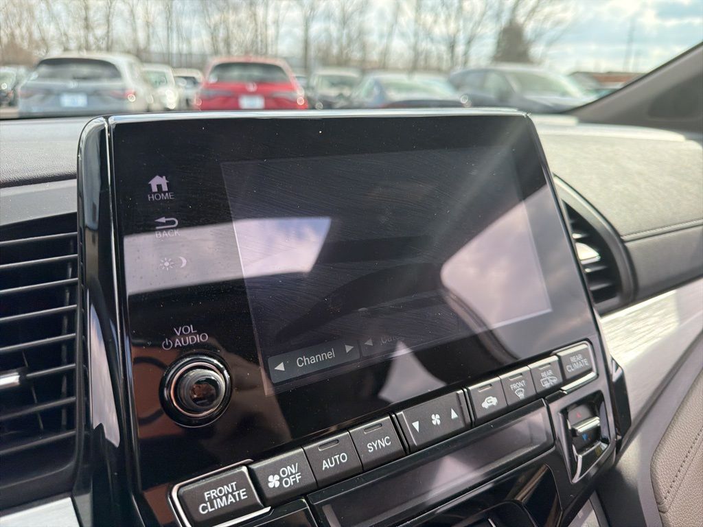 Thumbnail: 2023 Honda Odyssey - 30