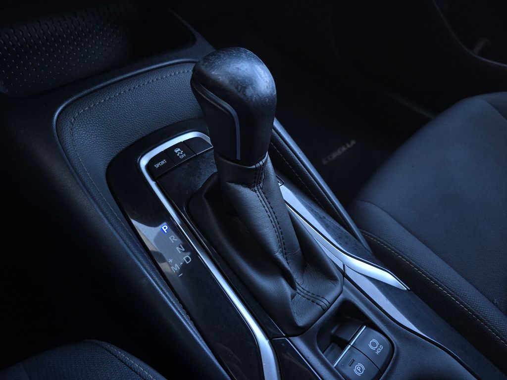 2021 Toyota Corolla SE photo 19