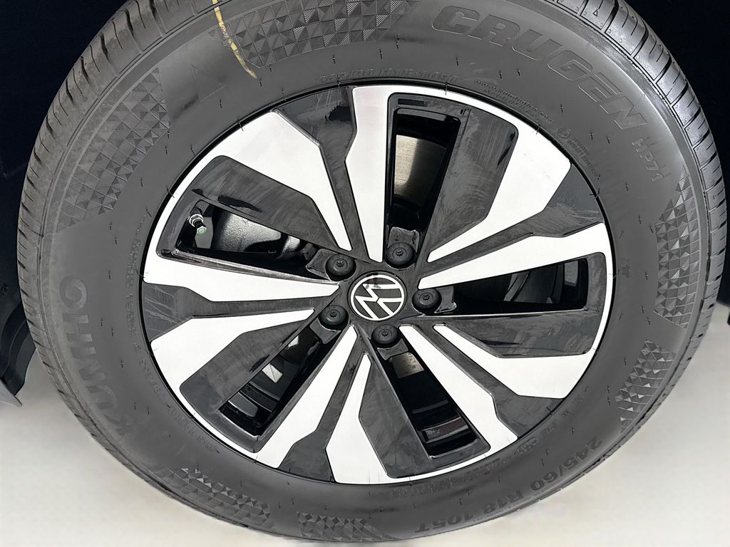 Thumbnail: 2026 Volkswagen Atlas - 28