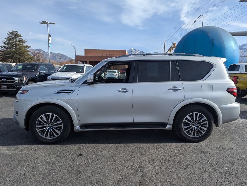 2022 Nissan Armada SL 8