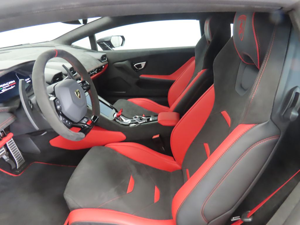 Thumbnail: 2024 Lamborghini Huracan - 20