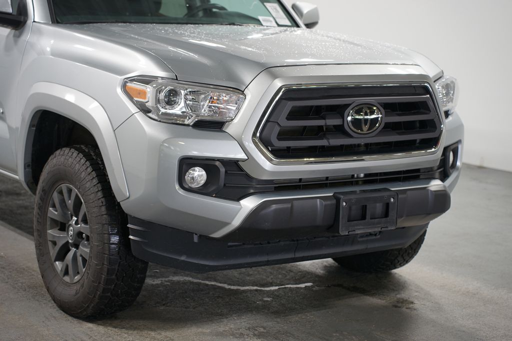 Thumbnail: 2023 Toyota Tacoma - 4