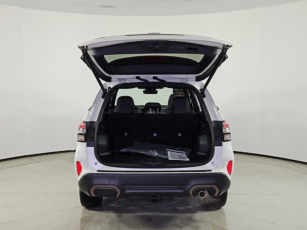 Thumbnail: 2025 Subaru Forester - 10