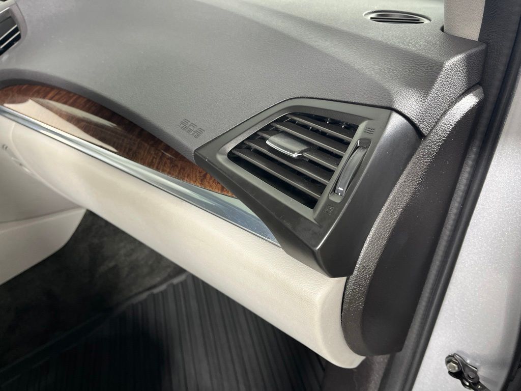 Thumbnail: 2018 Acura MDX - 10