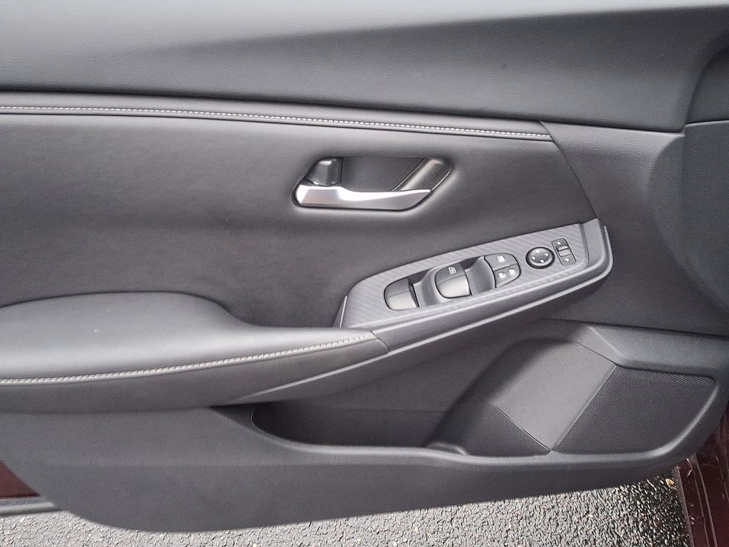 Thumbnail: 2024 Nissan Sentra - 13