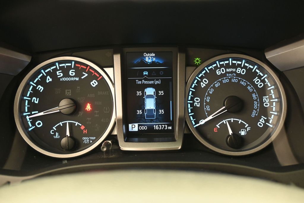 Used 2022 Blue Toyota SR5 image 24