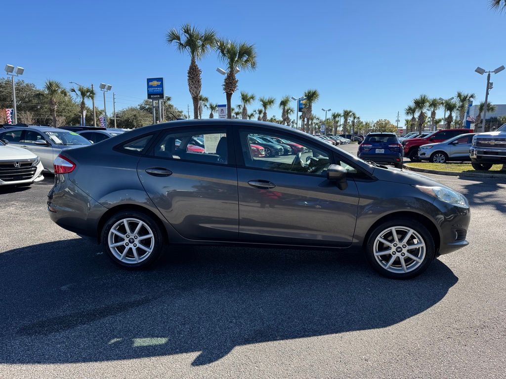 2019 Ford Fiesta SE 9