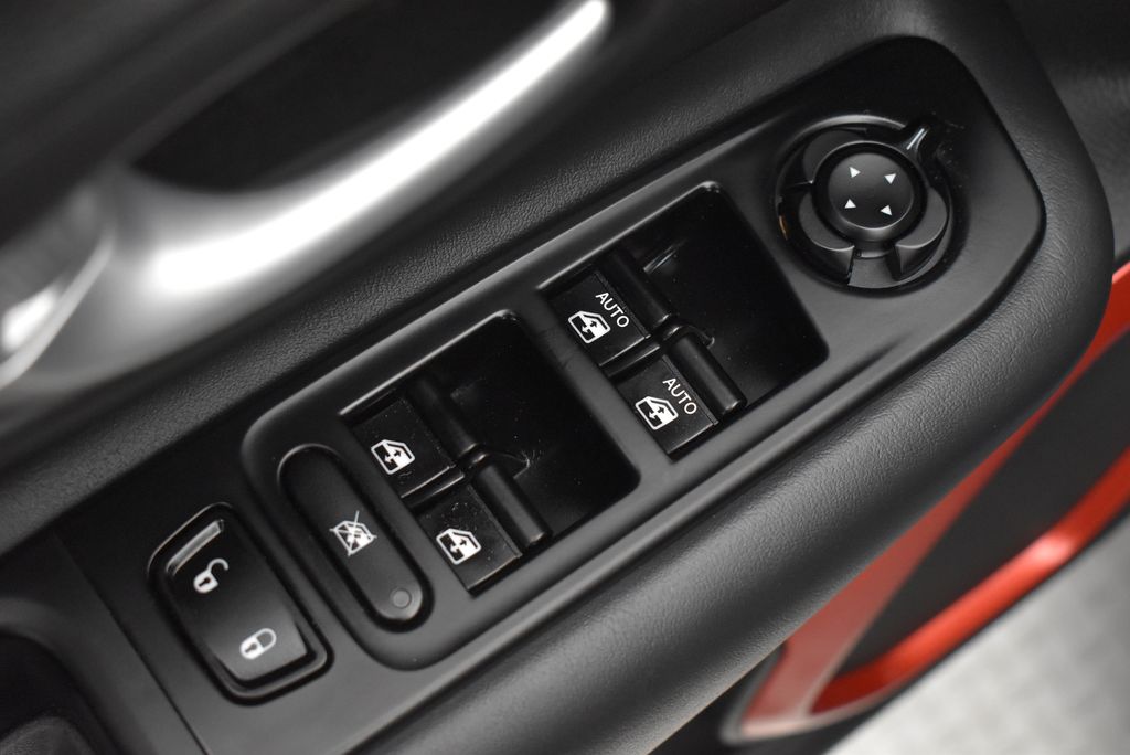 Thumbnail: 2023 Jeep Renegade - 11