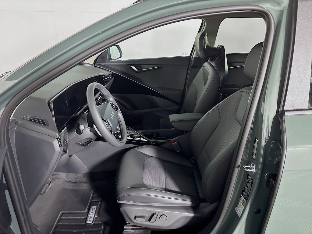 2025 Kia Niro EX