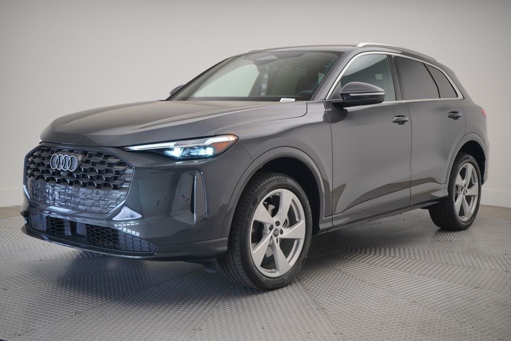 Thumbnail: 2025 Audi Q5 - 1